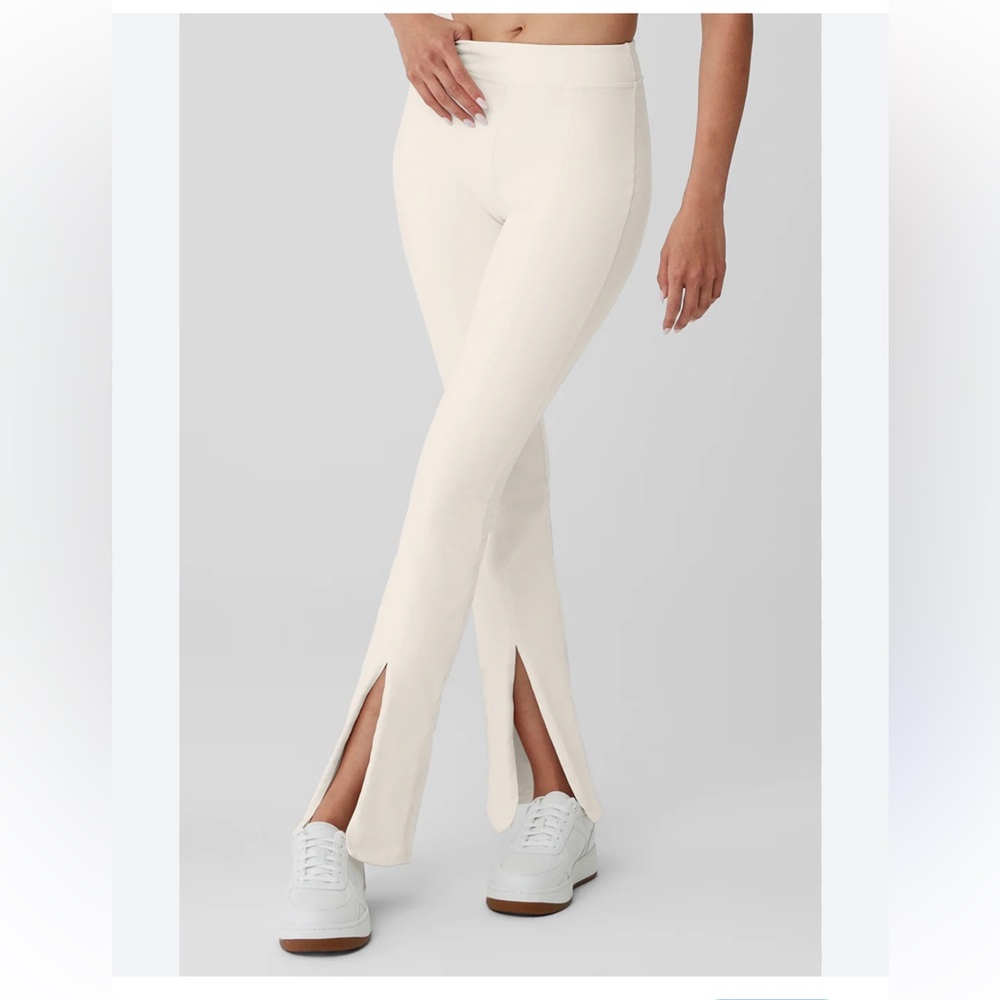 ALO Yoga Airbrush High Waist Ivory  Split Front Legging Yoga Pants Sz XS